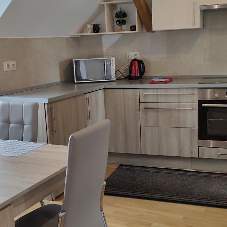 Fabi 2 Apartment Heviz Luaran gambar